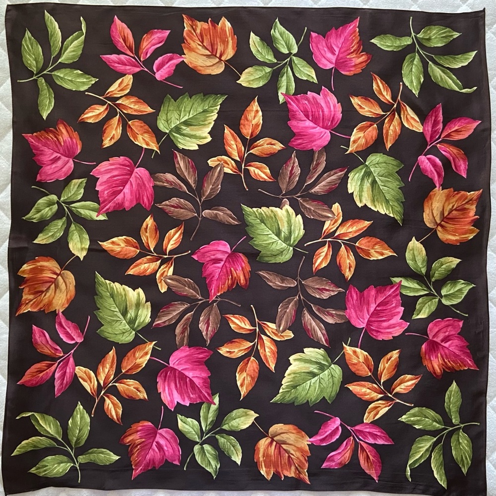 🍂 Talbots, Vintage Les Feuilles Mortes Silk Scarf